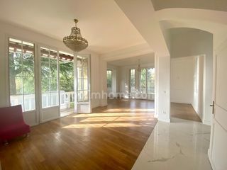  Villa � vendre 8 pi�ces 220 m�