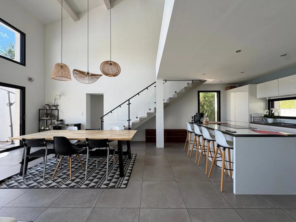 � vendre  Maison Montfuron (04110)