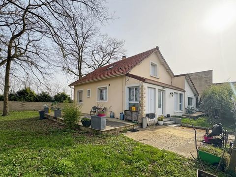   Maison de 7 pi�ces de 134 m� � Laigneville Maison - 7 pi�ce(s) - 140 m�