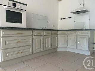  Appartement � louer 4 pi�ces 82 m�