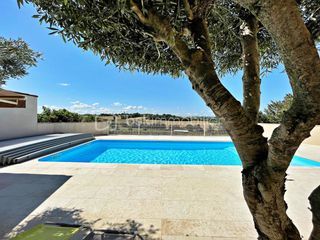  Propri�t�/ch�teau � vendre 7 pi�ces 280 m�