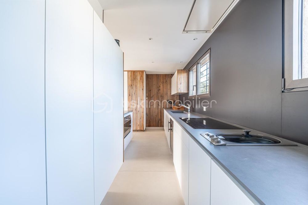 � vendre  Appartement Saint-Rapha�l (83700)