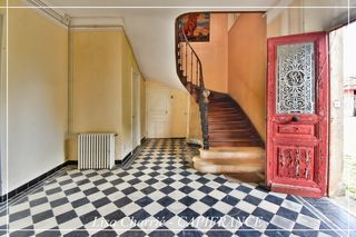  Propri�t�/ch�teau � vendre 14 pi�ces 215 m�