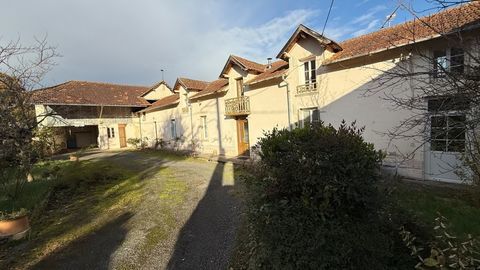   Corps de ferme avec studio r�nov� et d�pendances proche Rabastens de Bigorre Maison - 7 pi�ce(s) - 250 m�