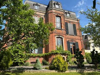  Maison � vendre 9 pi�ces 326 m�