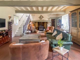  Propri�t�/ch�teau � vendre 14 pi�ces 355 m�