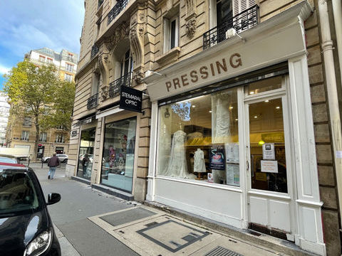 LOCATION PURE - boutique de 35m&sup2; dans le 15&egrave;me 2167 75015 Paris