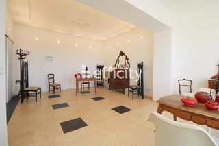  Immeuble � vendre 293 m�