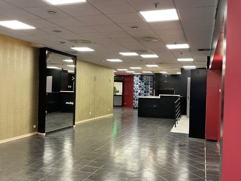 A VENDRE - LOCAL COMMERCIAL 228800 21000 Dijon