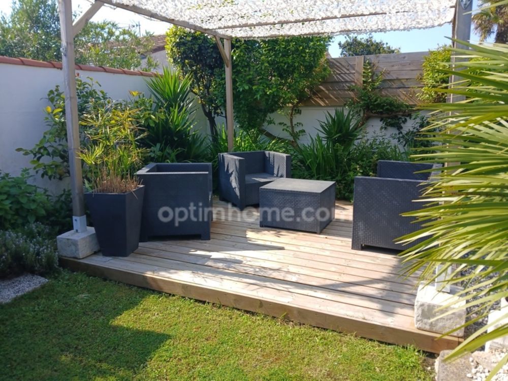 � vendre  Maison Saint-Martin-de-R� (17410)