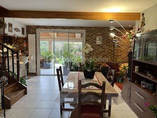  Maison � vendre 10 pi�ces 146 m�