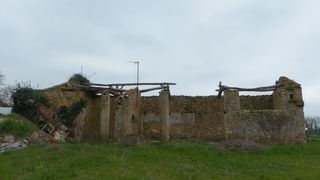  Remise / Grange � vendre 1 pi�ce 77 m�