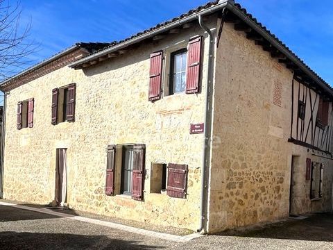   Charmante maison de village enti�rement restaur�e, 5 pi�ces, 3 chambres, au coeur du triangle Saint-Clar / Fleurance / Lectoure Maison - 5 pi�ce(s) - 135 m�