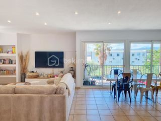  Villa � vendre 9 pi�ces 232 m�