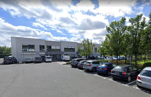 A LOUER  BUREAUX - 49000 ANGERS 2300 49000 Angers