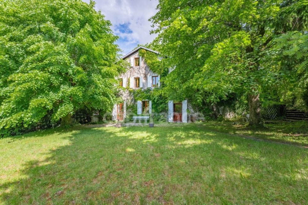 � vendre  Maison Gex (01170)