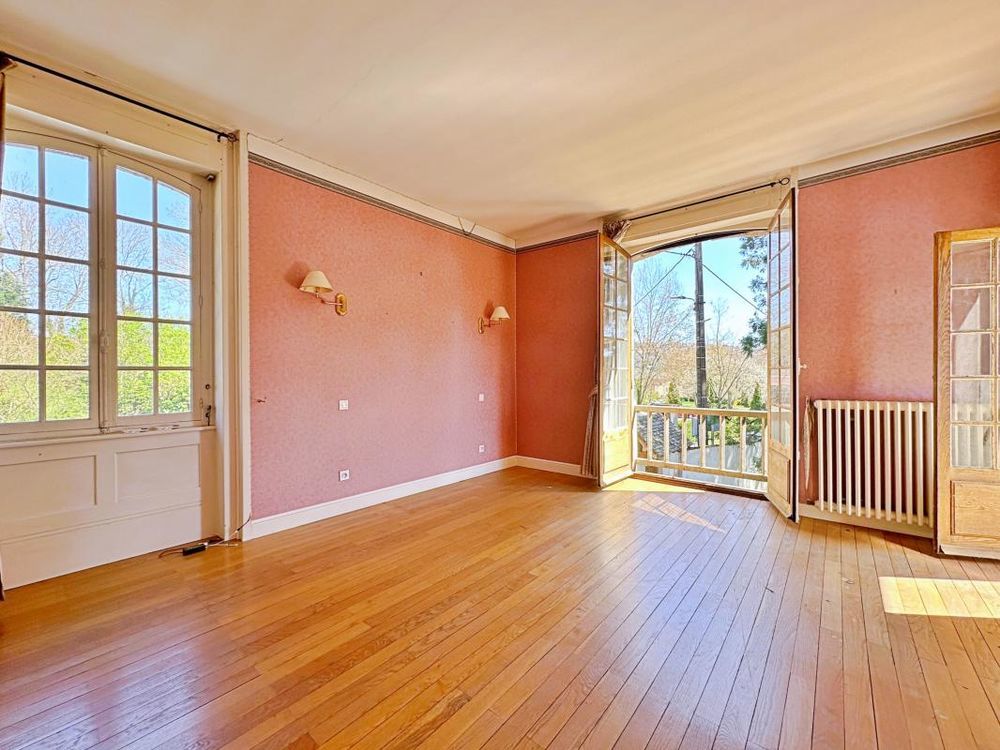 � vendre  Propri�t�/ch�teau Thizy (69240)