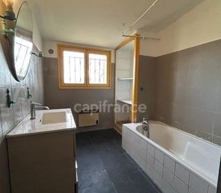  Maison � vendre 3 pi�ces 209 m�