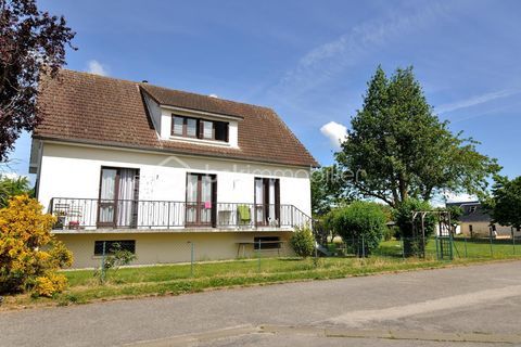   Au centre du village. Pavillon 4 chambres Maison - 5 pi�ce(s) - 105 m�