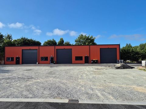 LORIENT Nord ( CLEGUER) - Entrep&ocirc;t, local industriel 150 m&sup2; 213200 56620 Cleguer
