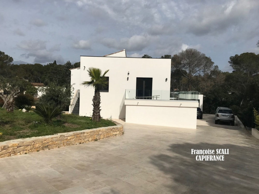 � vendre  Maison Saint-Rapha�l (83700)