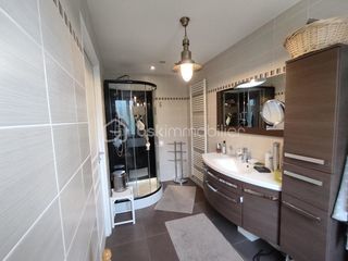  Propri�t�/ch�teau � vendre 7 pi�ces 155 m�