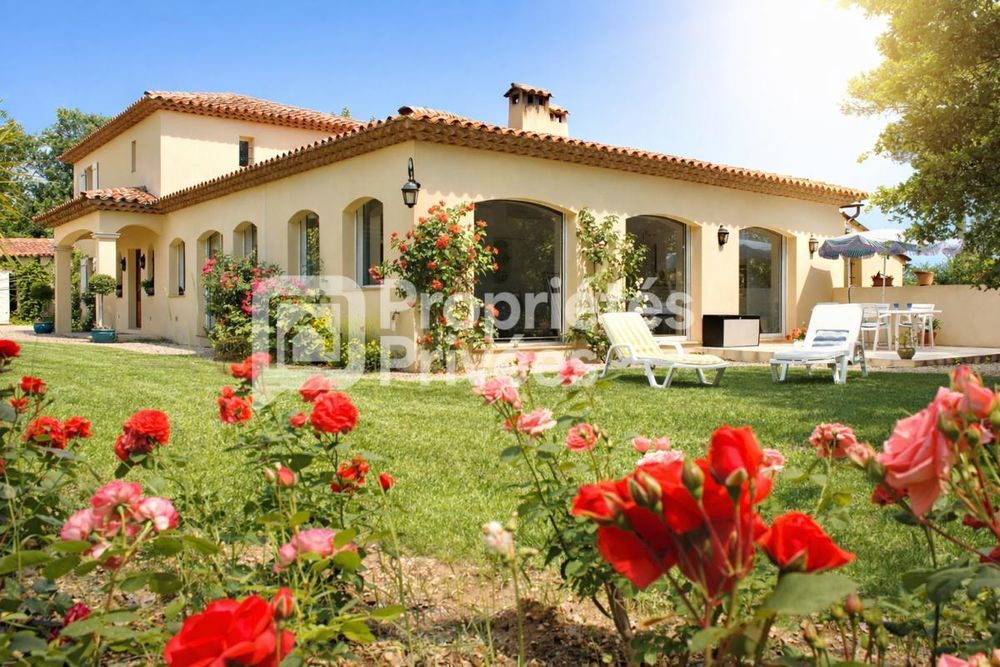 � vendre  Maison Saint-Paul-en-For�t (83440)