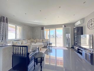  Villa � vendre 8 pi�ces 185 m�