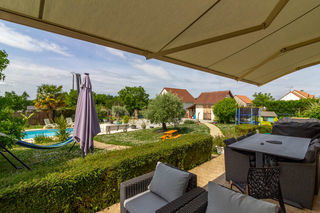  Maison � vendre 8 pi�ces 198 m�