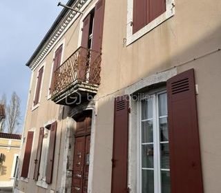  Immeuble � vendre 15 + pi�ces 309 m�