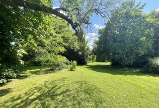  Propri�t�/ch�teau � vendre 15 + pi�ces 700 m�