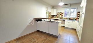  Immeuble � vendre 10 pi�ces 235 m�