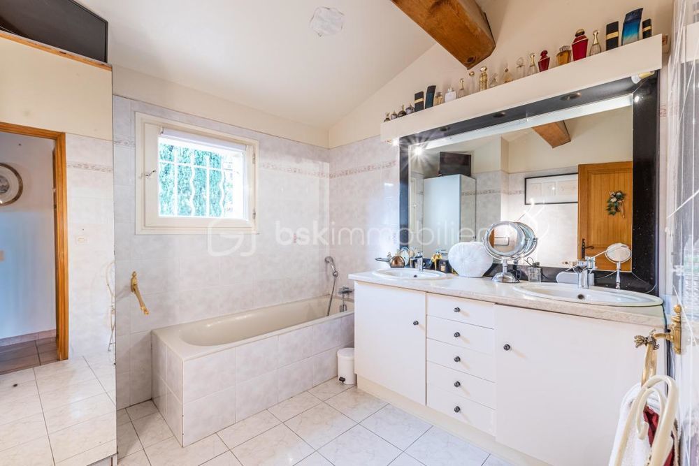 � vendre  Maison Toulon (83200)