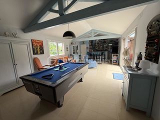  Propri�t�/ch�teau � vendre 7 pi�ces 210 m�