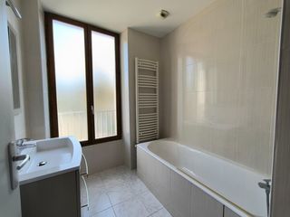  Appartement � louer 4 pi�ces 92 m�