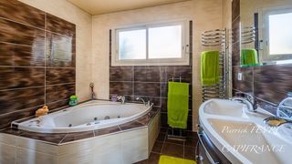  Maison � vendre 8 pi�ces 237 m�