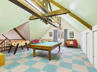  Propri�t�/ch�teau � vendre 9 pi�ces 241 m�