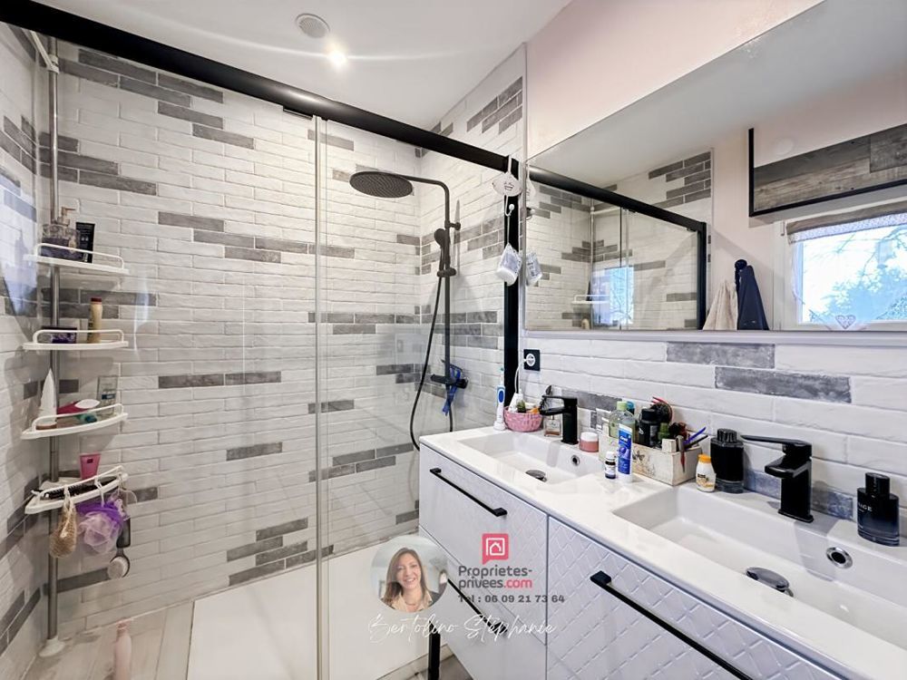 � vendre  Maison Figani�res (83830)