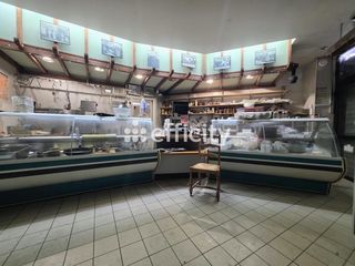  Immeuble � vendre 10 pi�ces 210 m�