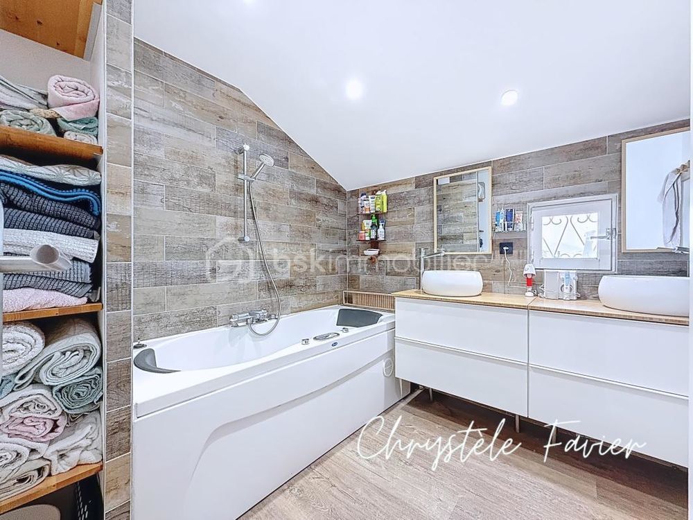 � vendre  Maison Veurey-Voroize (38113)