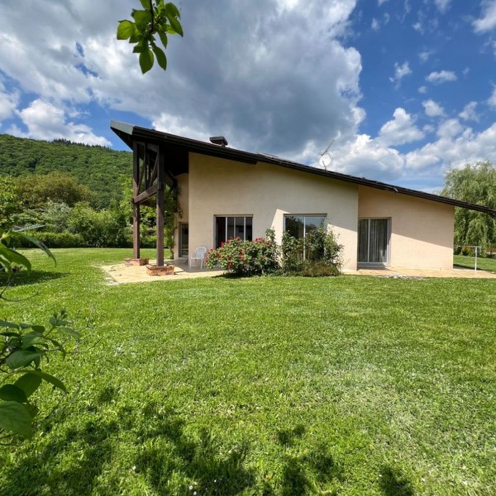 � vendre  Maison Divonne-les-Bains (01220)