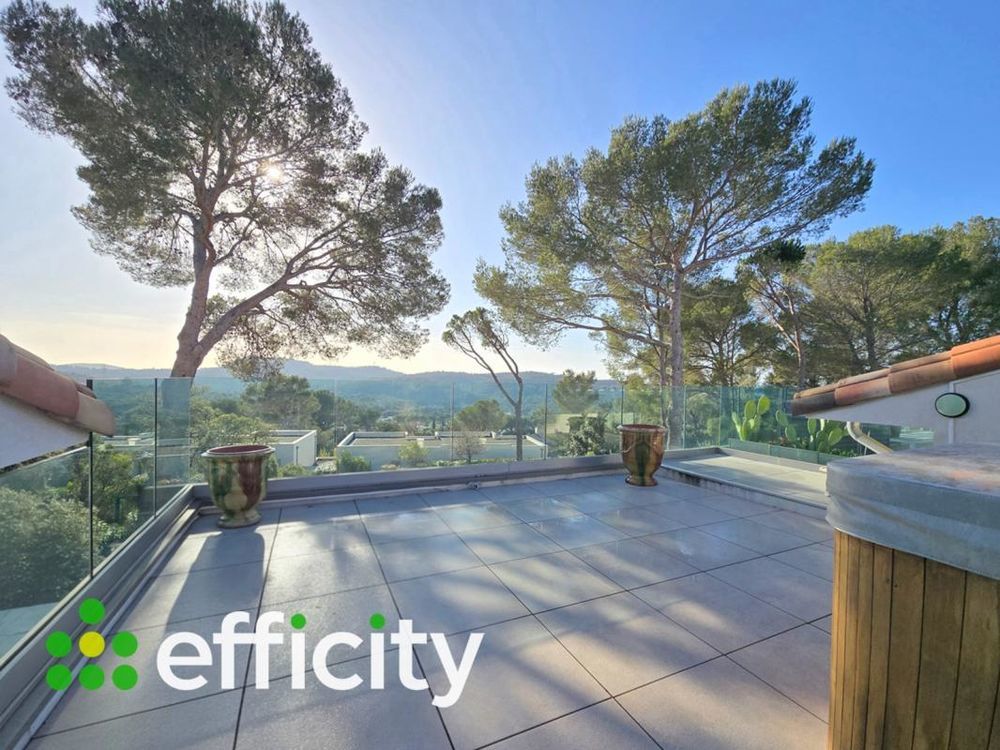 � vendre  Appartement Saint-Rapha�l (83700)