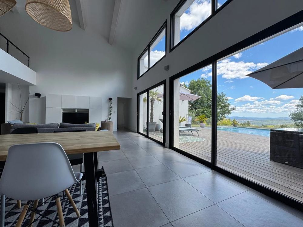 � vendre  Maison Montfuron (04110)