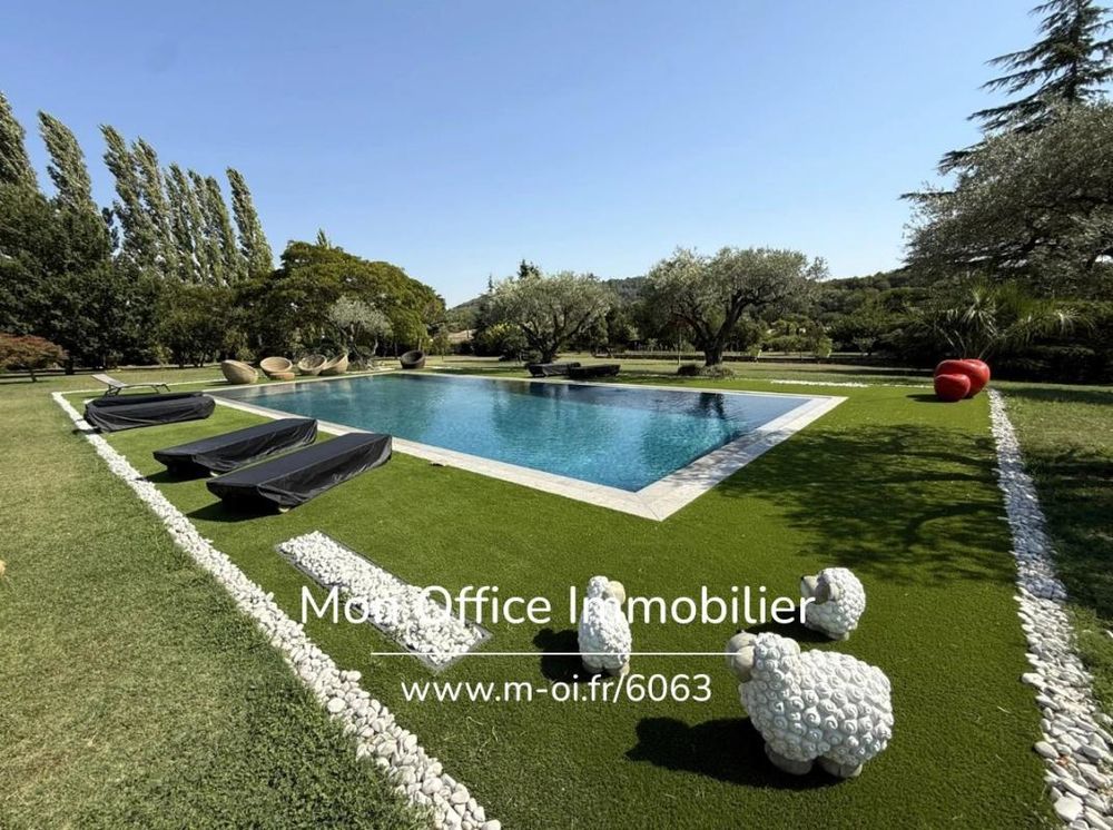 � vendre  Propri�t�/ch�teau Lourmarin (84160)