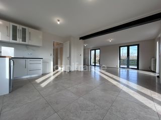  Maison � vendre 5 pi�ces 212 m�