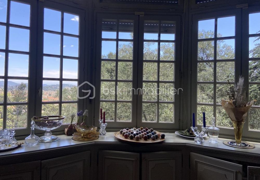 � vendre  Propri�t�/ch�teau Toulon (83200)