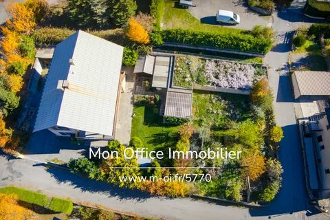   R�f�rence : 5770-BAU - Maison 210m� � Guillestre - Terrain plat 954m� Maison - 7 pi�ce(s) - 210 m�