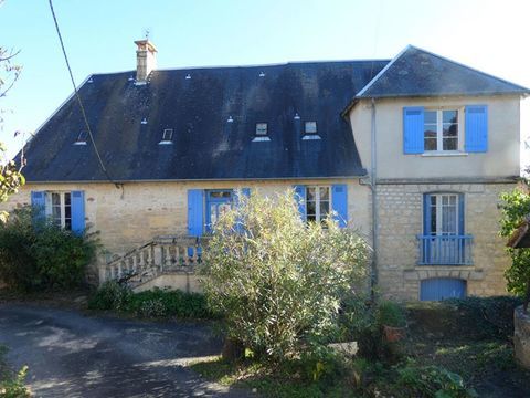   Maison 143 m2 / 4 chambres / 2 granges / terrain 3200m� Maison - 7 pi�ce(s) - 143 m�