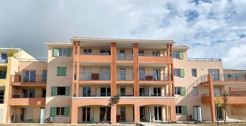   T2 avec parking et balcon � Bormes-les-Mimosas Appartement - 2 pi�ce(s) - 38 m�