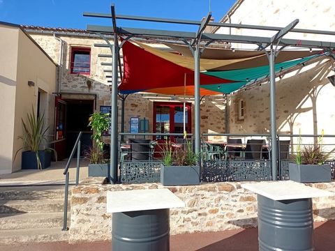 FDC BAR TABAC RESTAURATION &agrave; vendre &agrave; BEAUFOU (85) 268000 85170 Beaufou